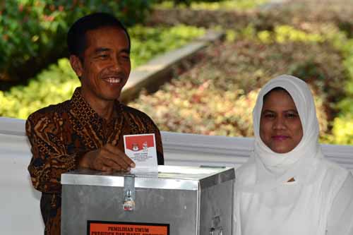 Cả hai ứng cử viên đều tuyên bố thắng cử Tổng thống Indonesia ảnh 2